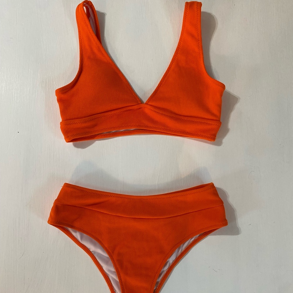 orange swimmie